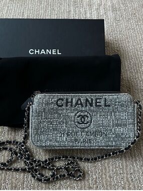 CHANEL Tweed Wallet on a chain double zip